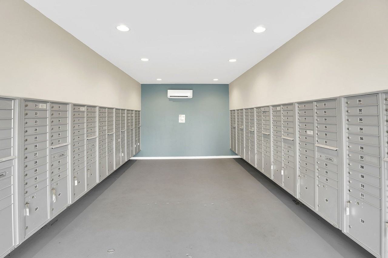 Waters Edge - Photo 5 of 18