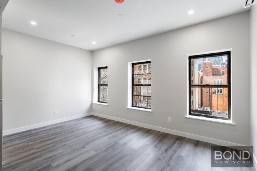 317 West 48th Street - Photo 5 of 5