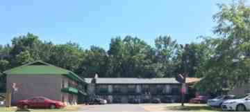 featured image of 2214 Catalpa Ave