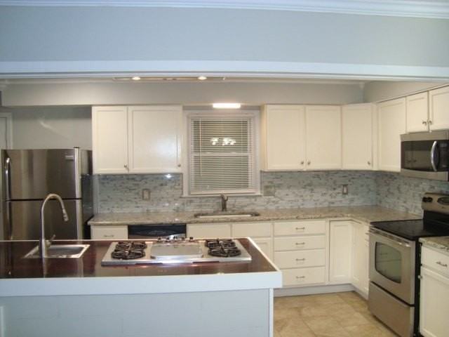 7515 Nature Trl - Photo 7 of 44