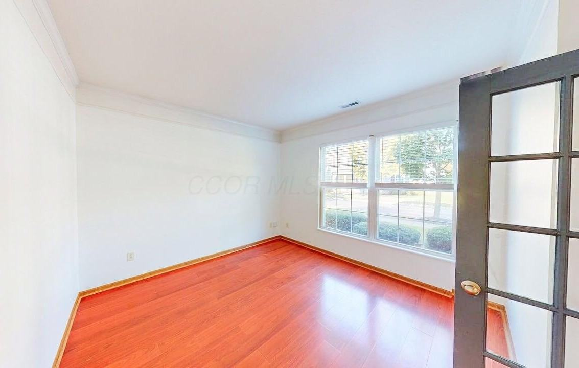 3733 Gibbstone Dr - Photo 4 of 33