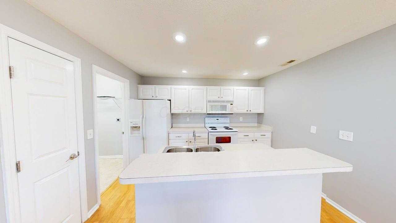 5604 Vintage Pl - Photo 5 of 32