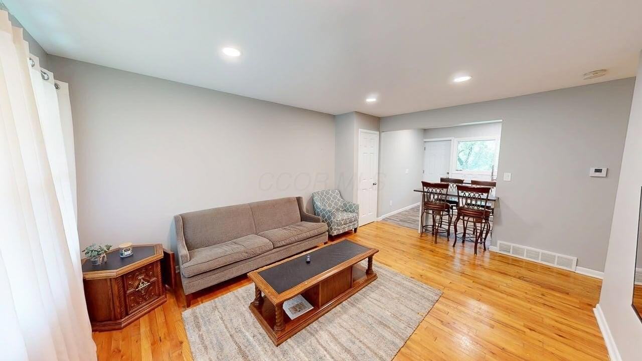 32 Marion St - Photo 3 of 36