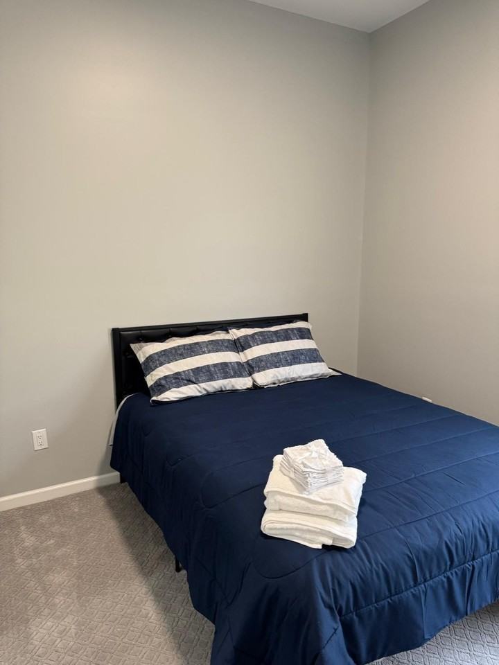 462 S Hampton Rd - Photo 3 of 7