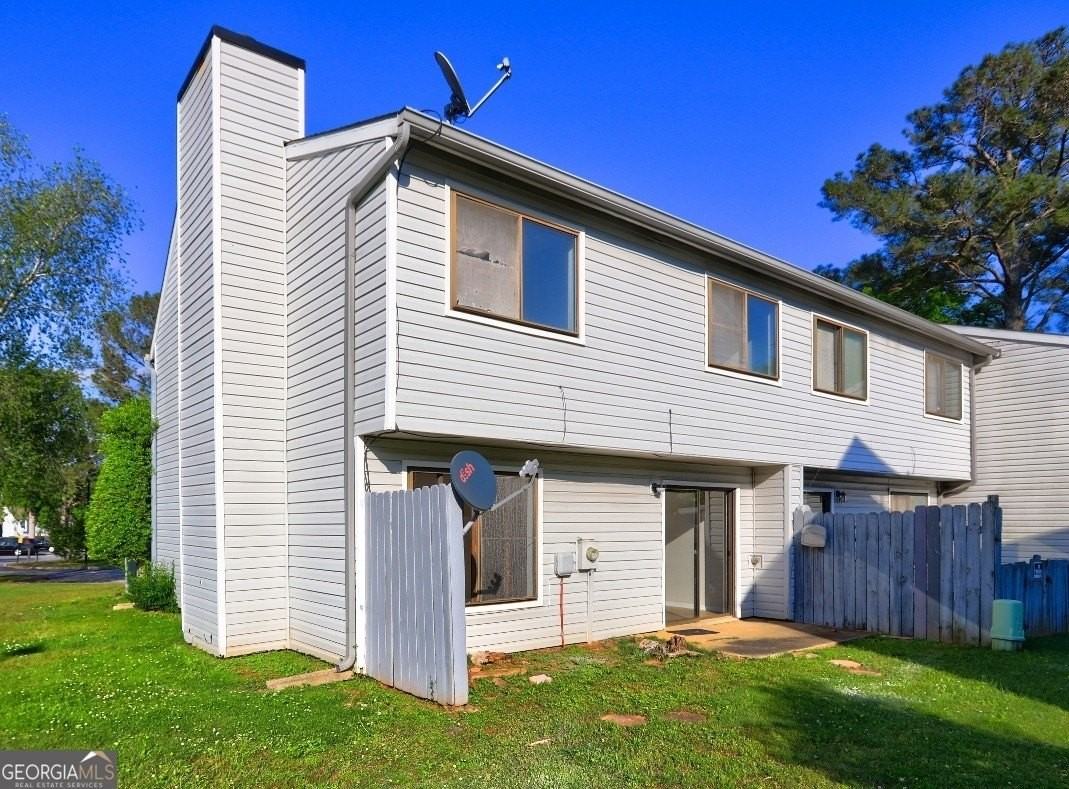 288 Country Club Drive - Photo 3 of 12