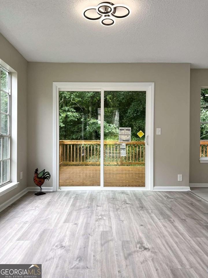 1575 Watercrest Cir - Photo 5 of 20