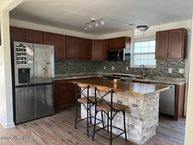 108 Mimosa Cir - Photo 3 of 12