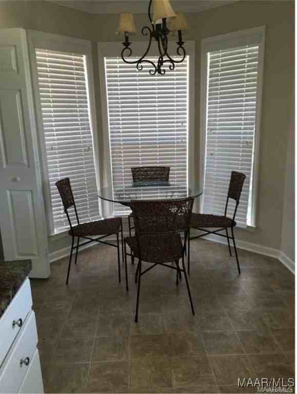 8213 Dison Dr - Photo 6 of 15