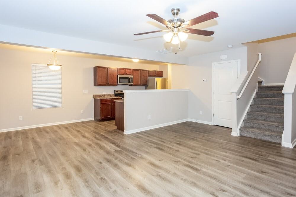 1083 Manston Pl Sw - Photo 5 of 15