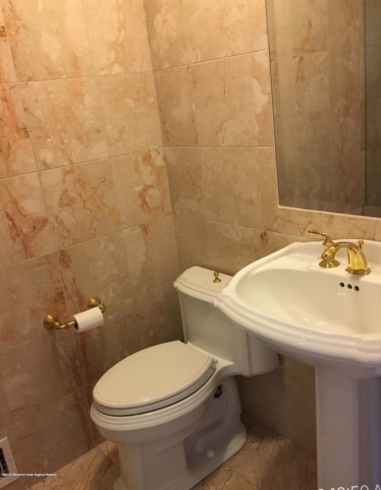 96 Cedar Ave Apt 1 #1 - Photo 5 of 16