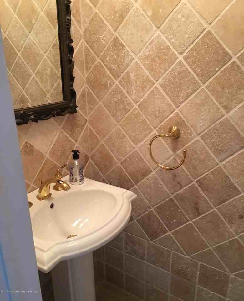 96 Cedar Ave Apt 1 #1 - Photo 7 of 16