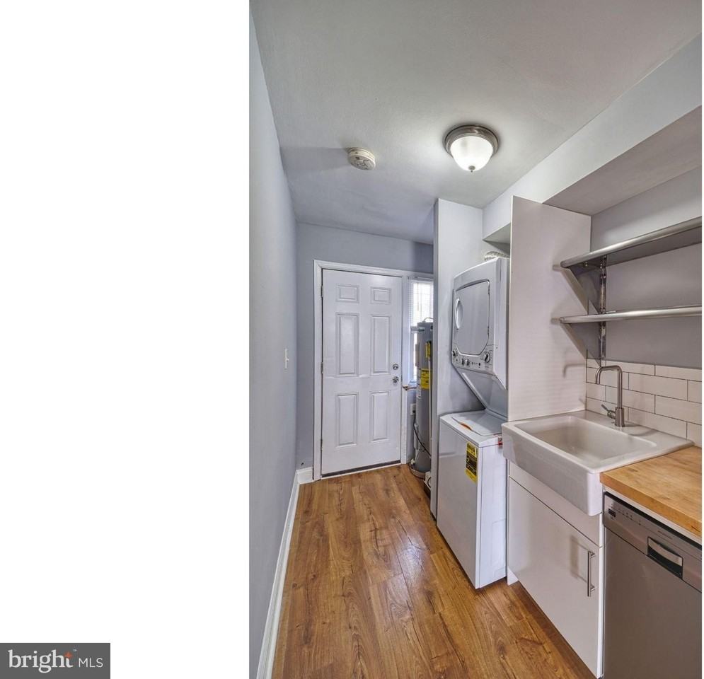 1238 Simms Place Northeast #A - Photo 3 of 18