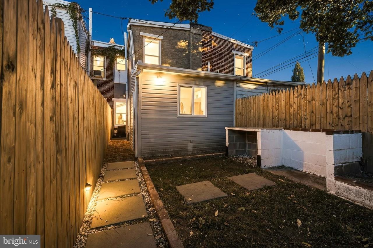 903 Kirkwood St - Photo 4 of 16