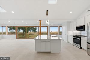 featured image of 1345 Ellicott Ave