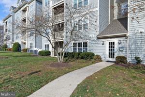featured image of 8901 Stone Creek Pl Apt T3 #T3