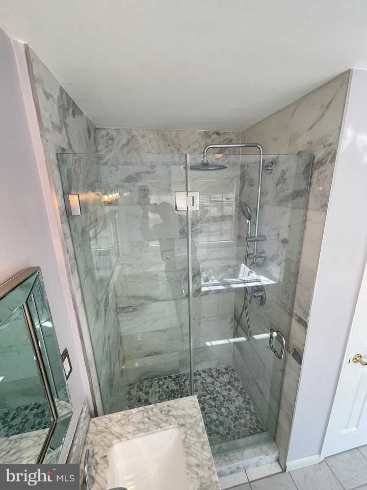 11222 Bel Aire Court - Photo 3 of 33