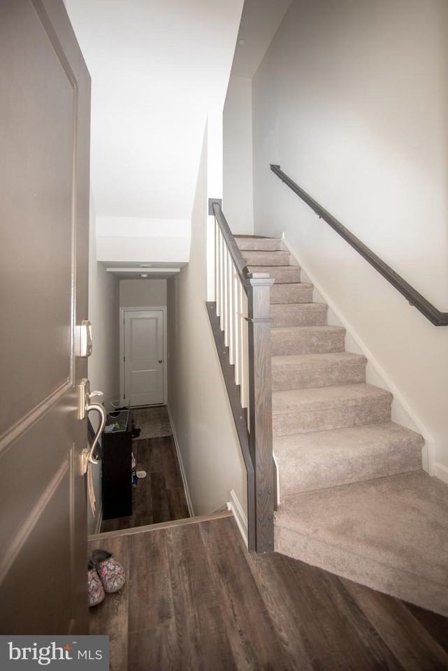 5907 Krantz Dr - Photo 2 of 30