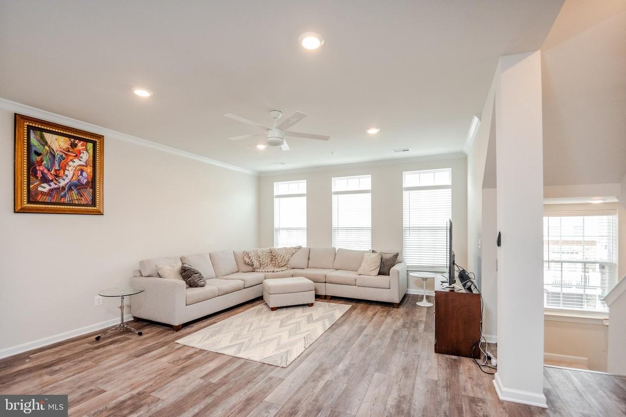 5907 Krantz Dr - Photo 3 of 30