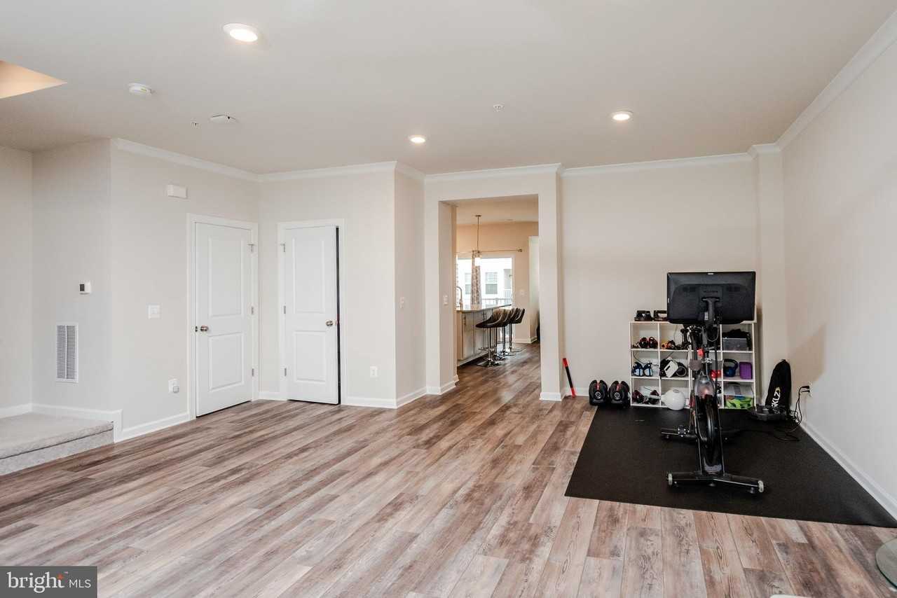 5907 Krantz Dr - Photo 6 of 30