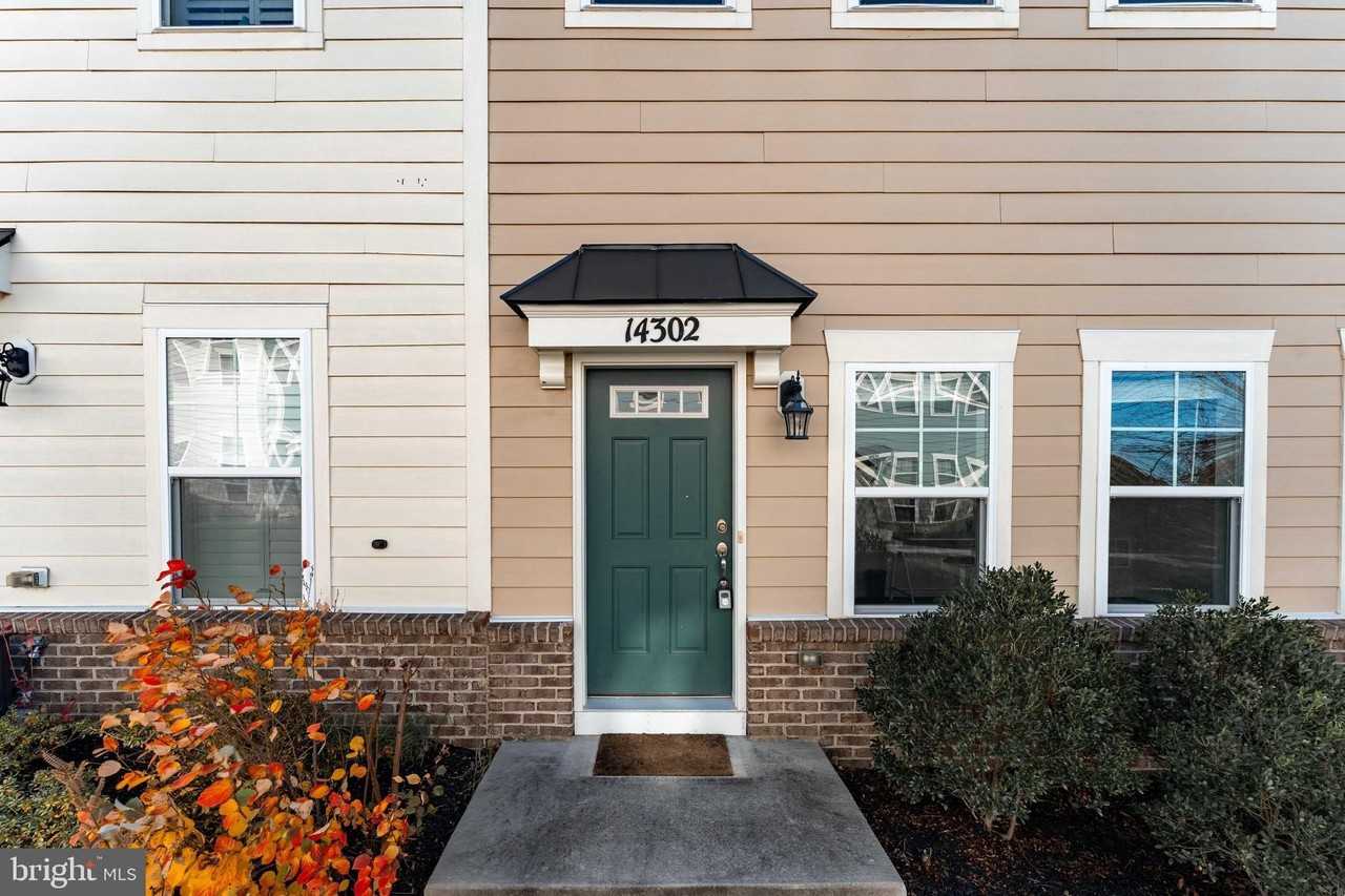 14302 Potomac Heights Lane - Photo 4 of 38