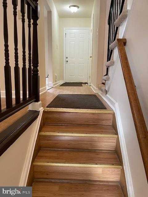 103 Misty Dale Way - Photo 4 of 27