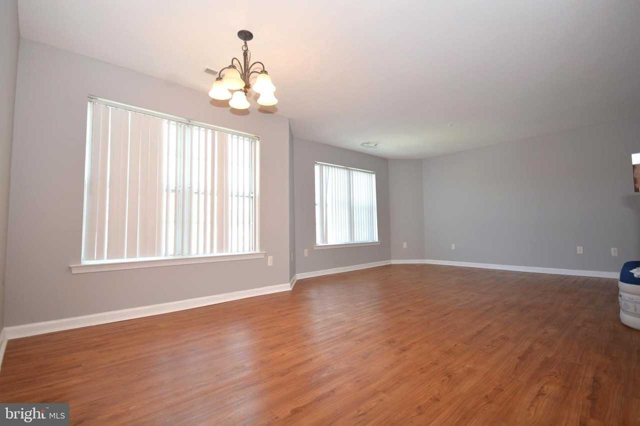 2011 Starlight Ln Unit 3a #3A - Photo 7 of 18