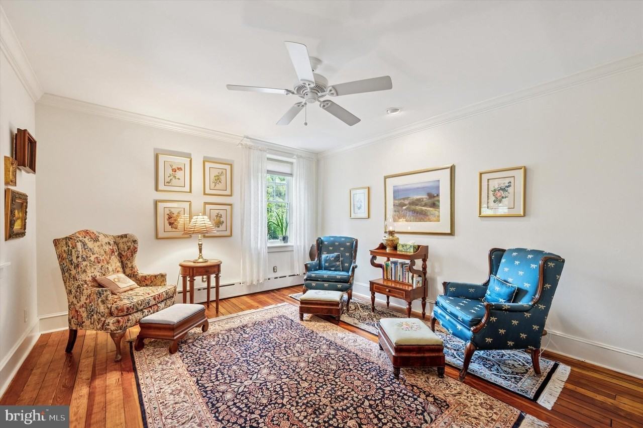 119 Francis Ave - Photo 7 of 26