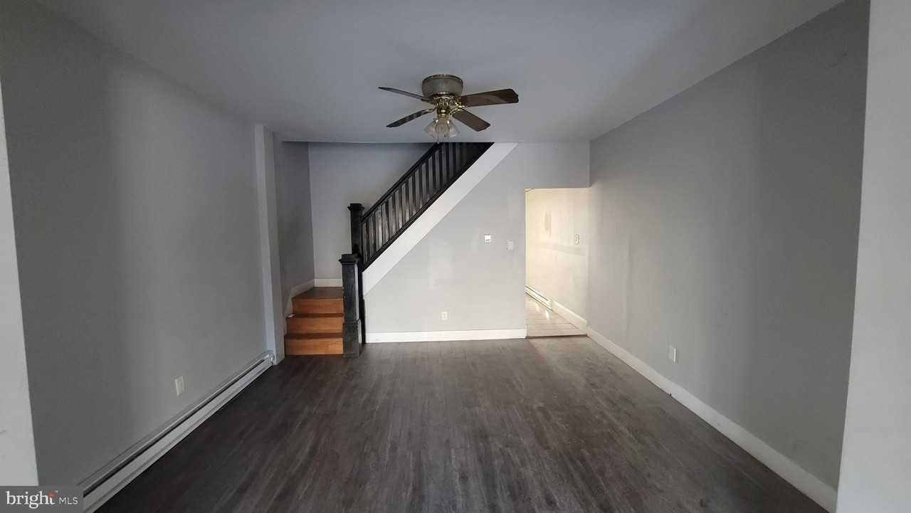 262 Indiana Avenue - Photo 5 of 35