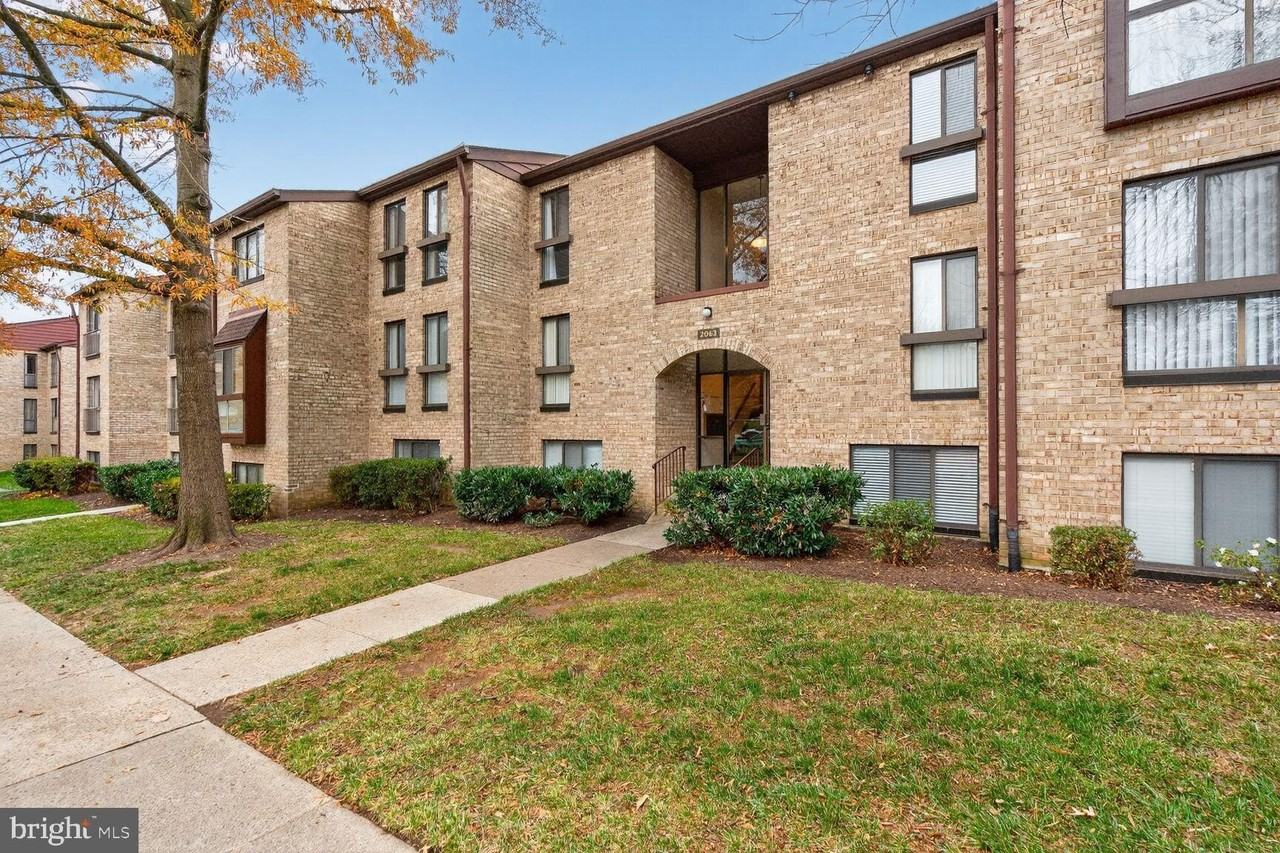 2063 Royal Fern Ct Unit 39