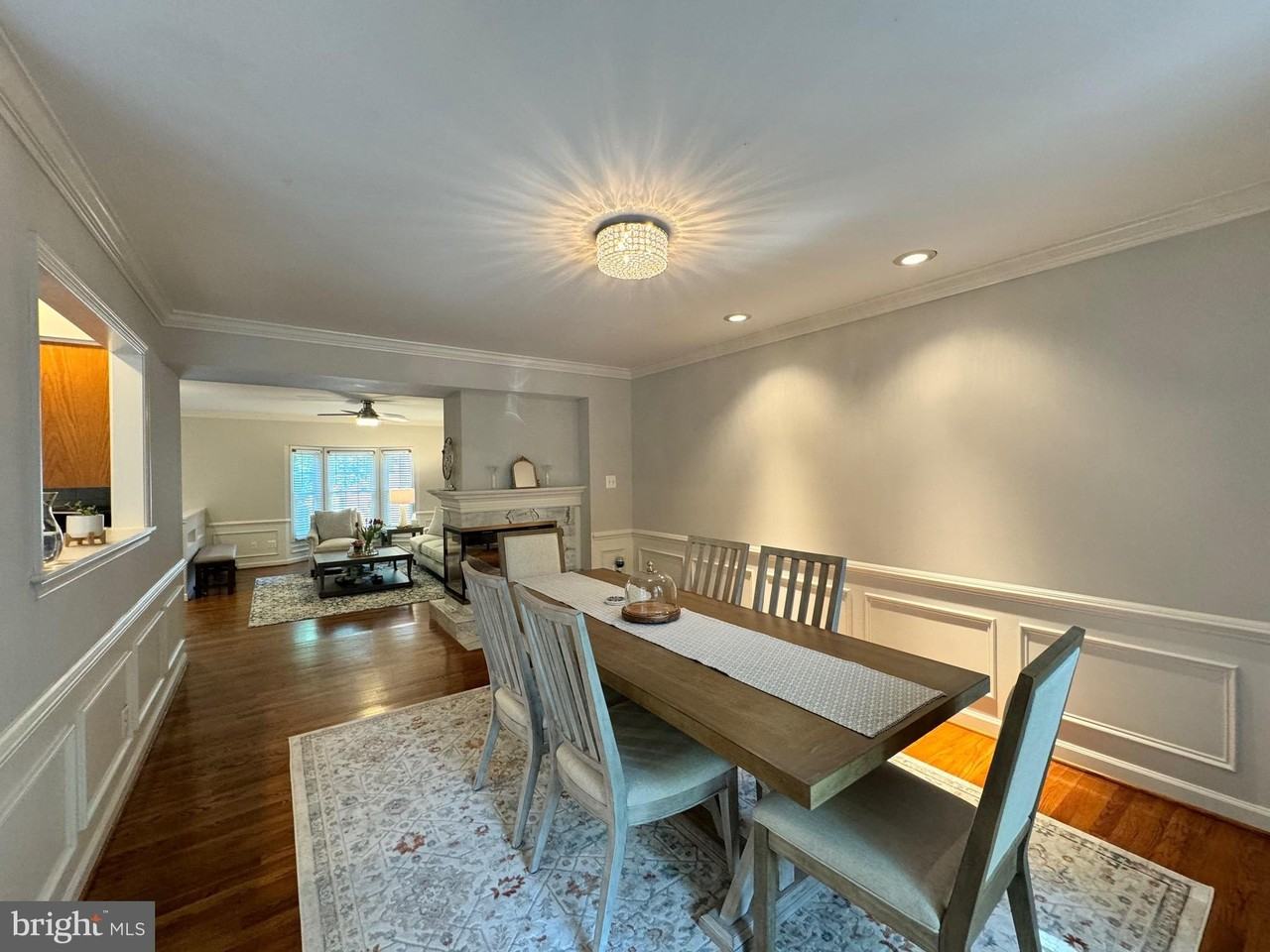 12121 Derriford Ct - Photo 4 of 24