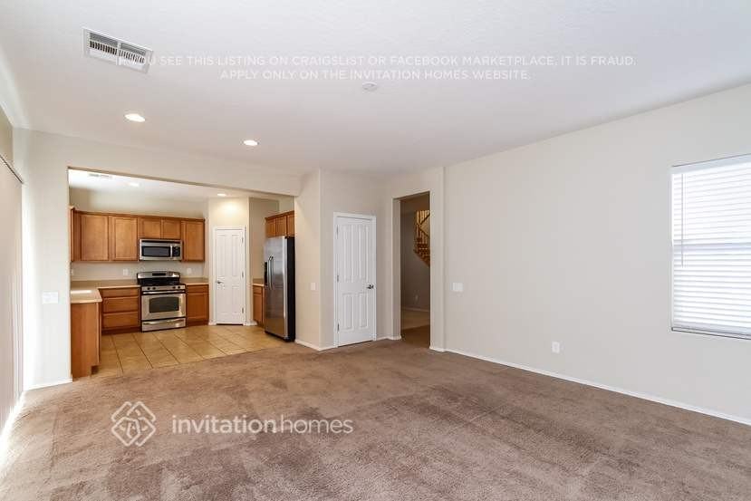 2425 Rue Royale St - Photo 5 of 16