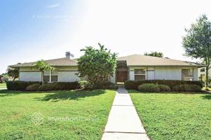 featured image of 437 Waterford Circle East