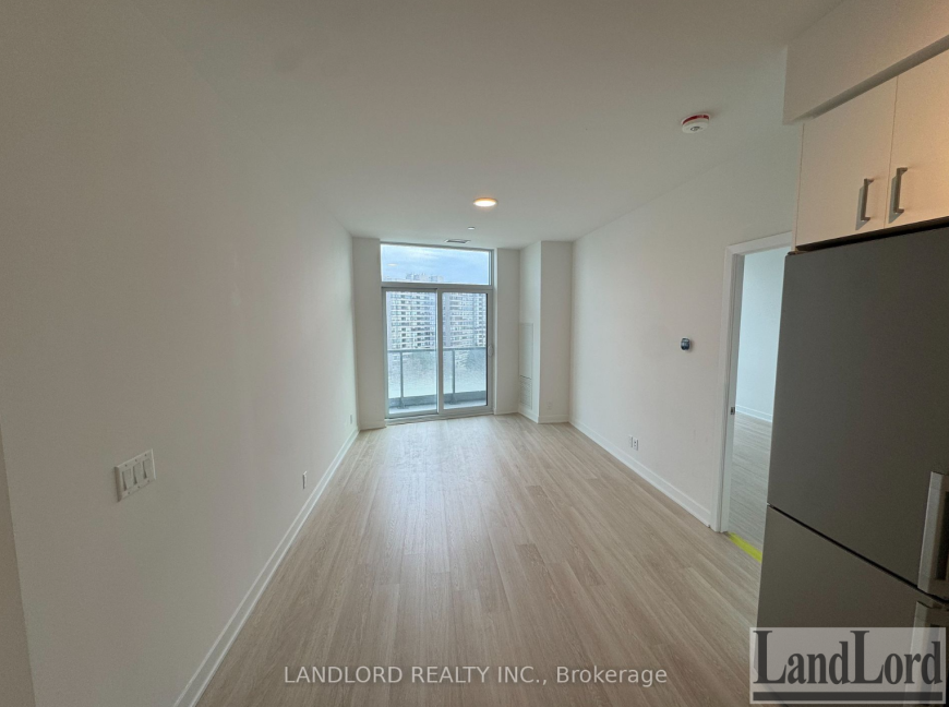 30 Upper Mall Way - Photo 5 of 10