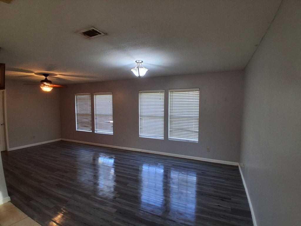 208 North Bullard Street - Photo 6 of 6