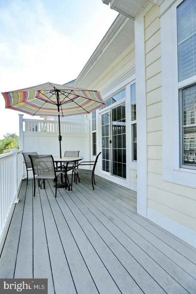 35 Derby Dr - Photo 4 of 50