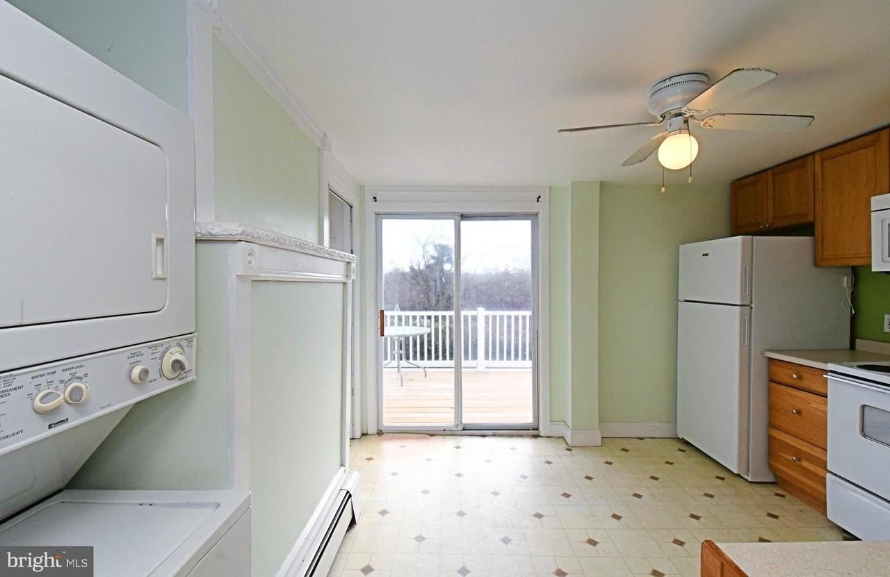 2 East High Street - Photo 7 of 36