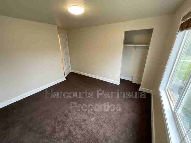 1742 Anderson St - Photo 6 of 16