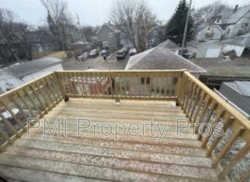 3225A N 27th St - Photo 7 of 9