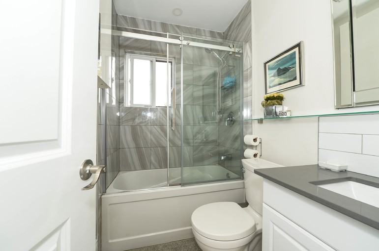 1029 Dovercourt Rd - Photo 5 of 5