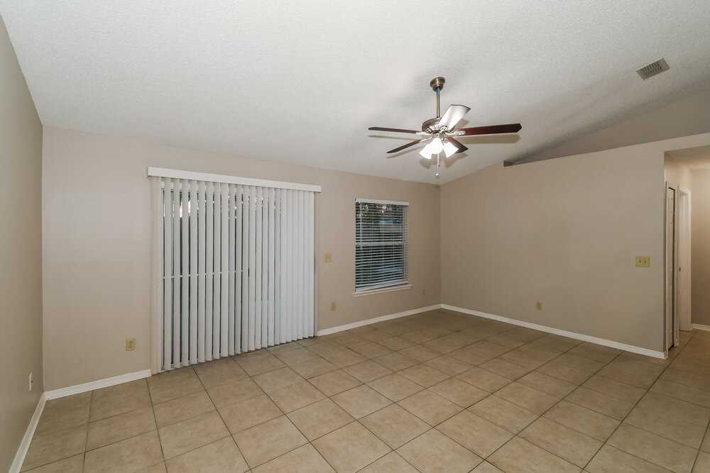 9060 Castle Rock Dr - Photo 6 of 16