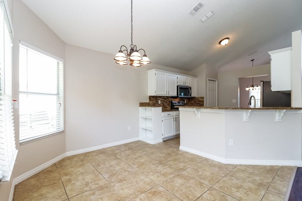 2332 Flamingo Lakes Dr - Photo 5 of 16