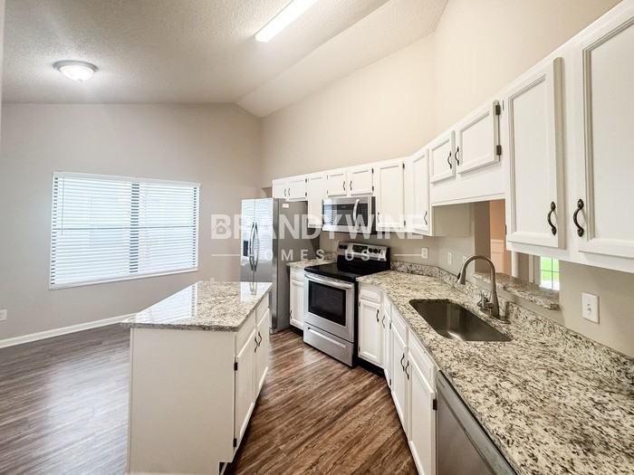 3847 English Colony Dr N - Photo 7 of 17