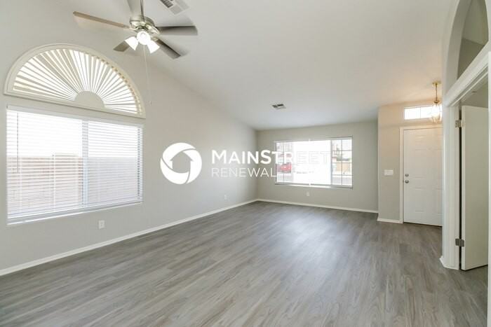 8531 W Vernon Ave - Photo 6 of 16