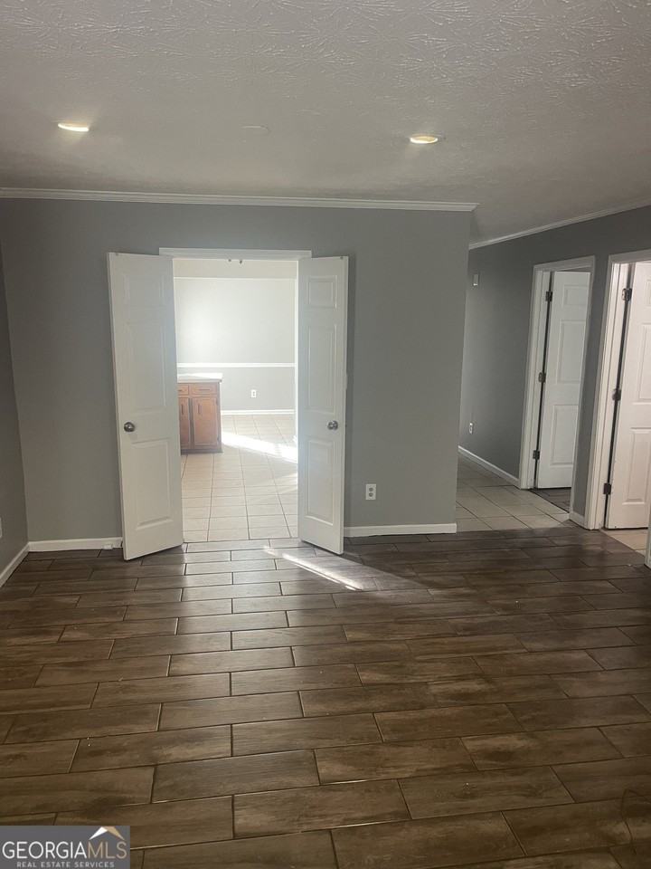 2611 Country Trace Southeast #B - Photo 5 of 29