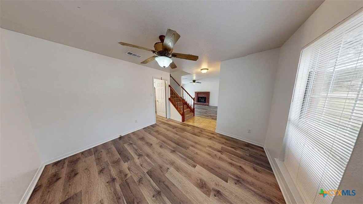 609 Man O War Drive - Photo 6 of 43