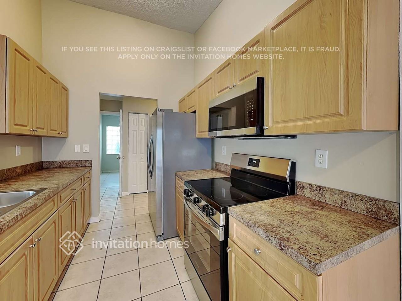 8410 Sw 157th Ct - Photo 7 of 19