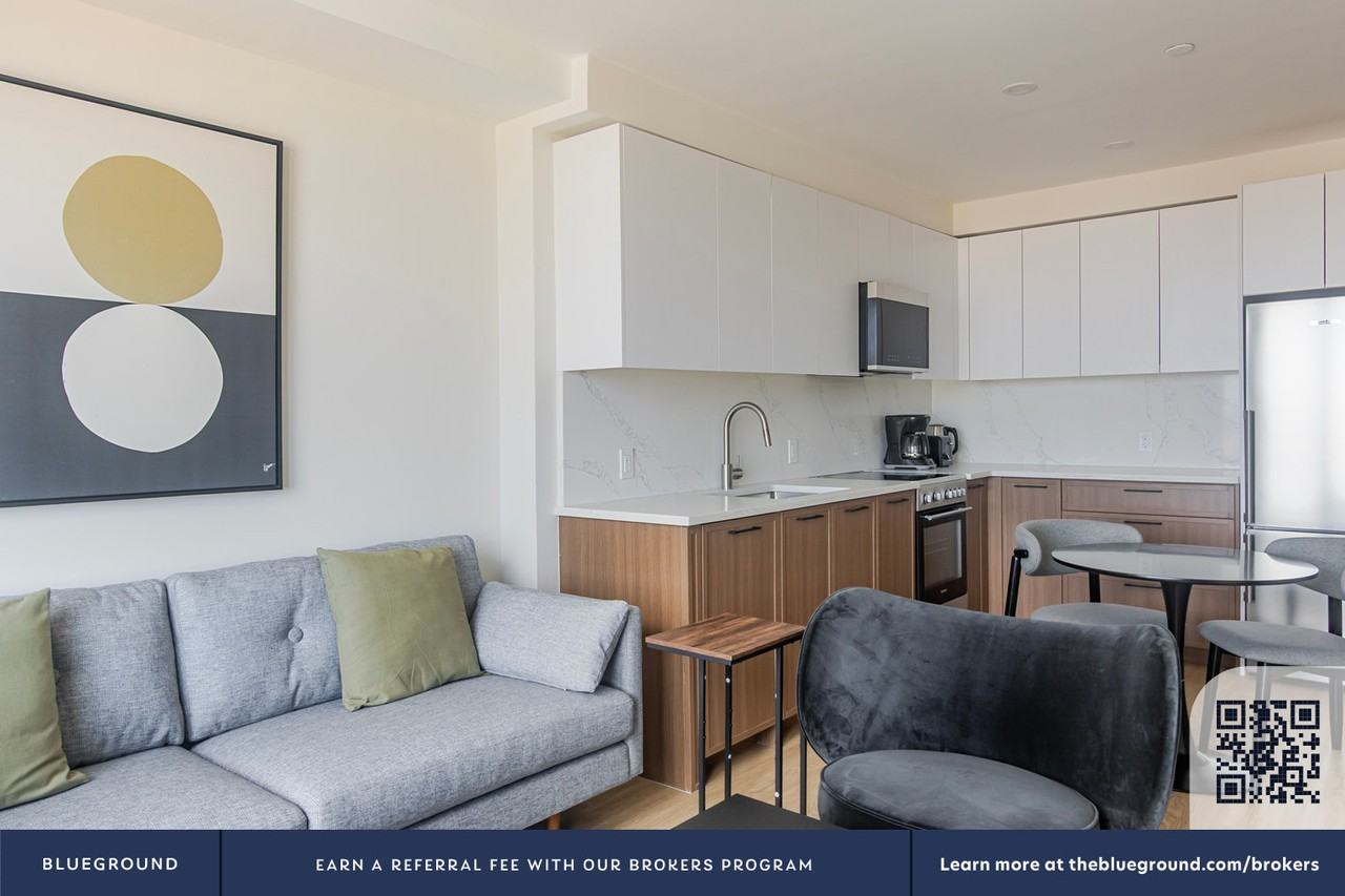 159 Boerum St #2012 - Photo 5 of 26