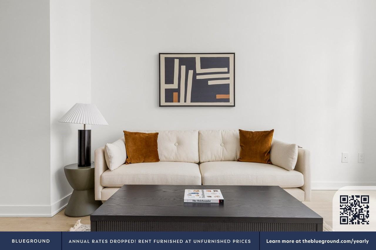 160 Front St #2163 - Photo 3 of 35