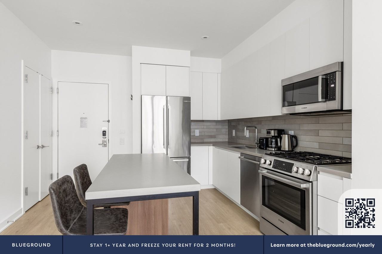 160 Front St #2163 - Photo 7 of 35