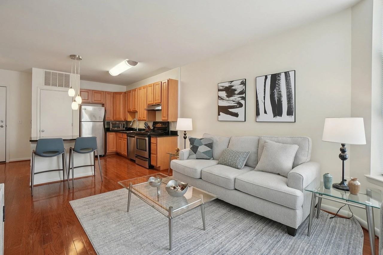 The Grays on Pennsylvania - Photo 2 of 19